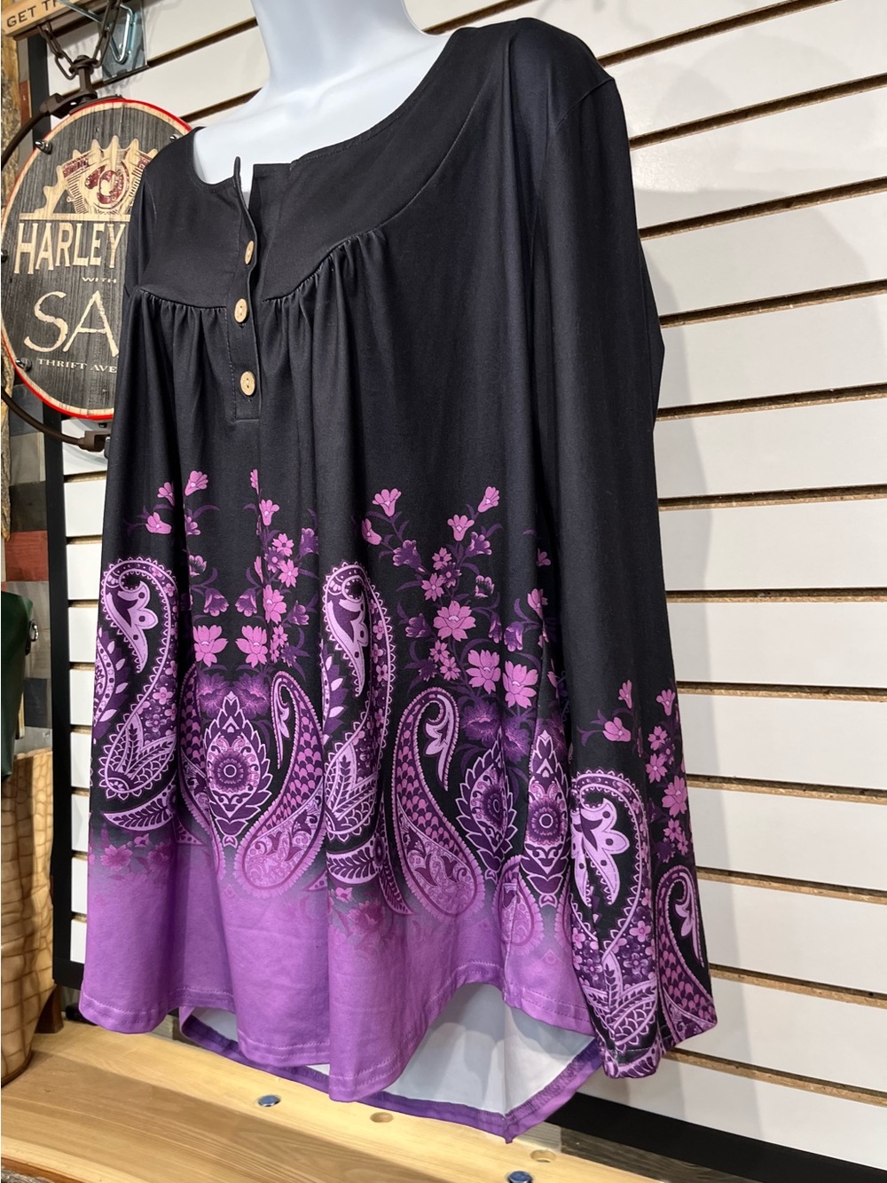 Purple & black blouse size 2X - Picture 3 of 7